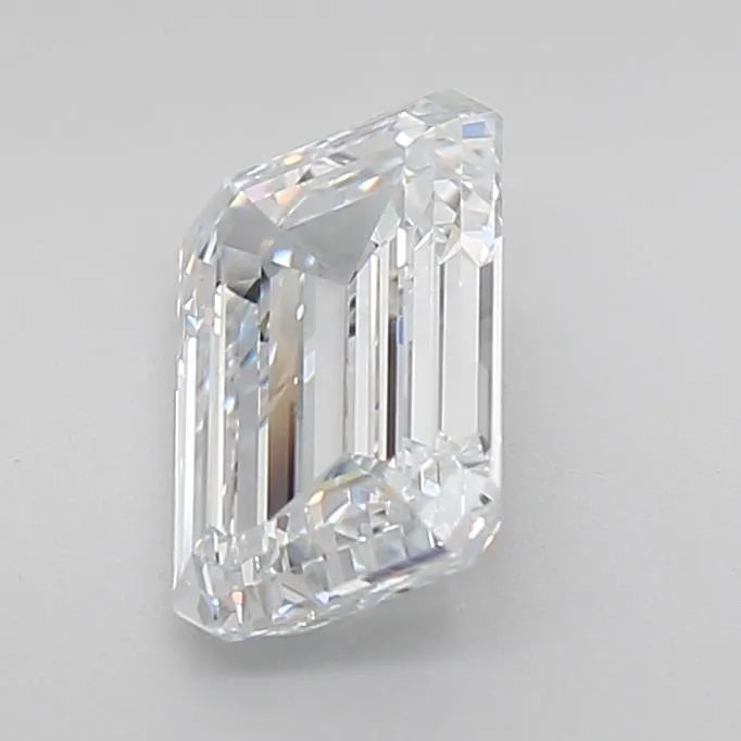 2.01 Carats EMERALD Diamond - viklands - 2023 - all rights resereved