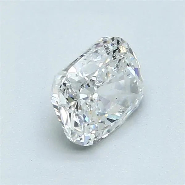 0.9 Carats CUSHION BRILLIANT Diamond - viklands - 2023 - all rights resereved