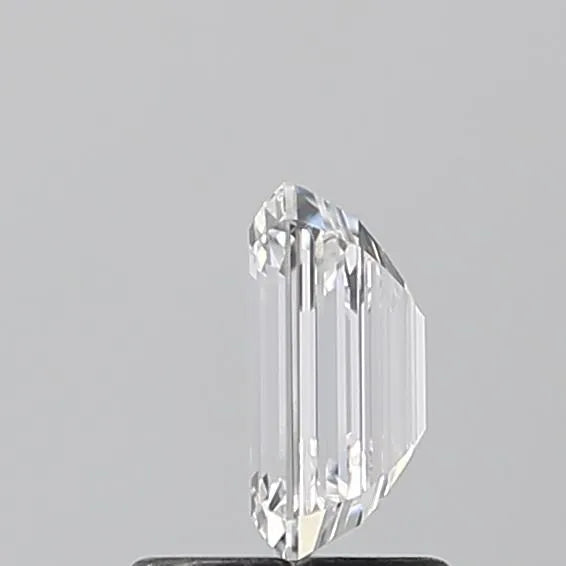 1 Carats EMERALD Diamond - viklands - 2023 - all rights resereved